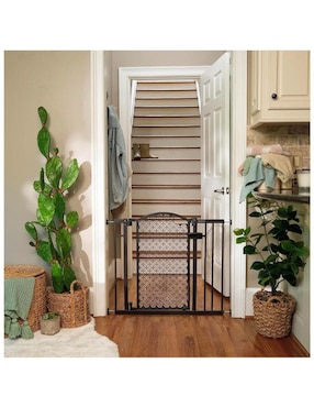 Puerta de seguridad de acero inoxidable para bebé Summer Infant